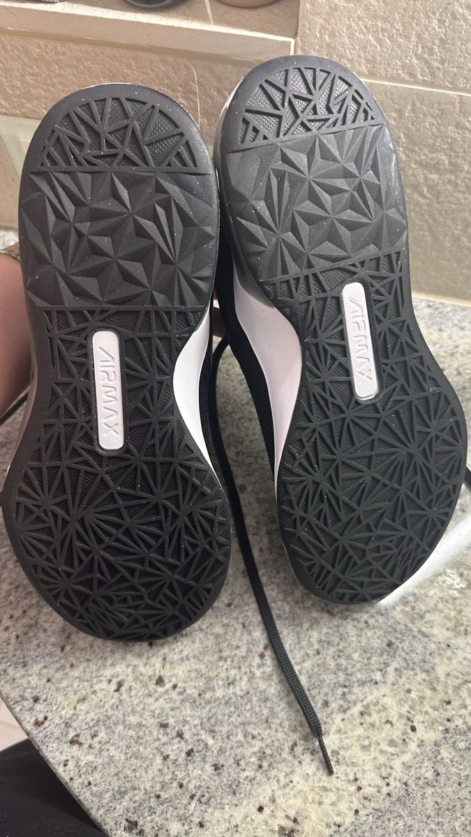 Nike Damenschuhe: Nike Air Max Bella TR 4 – Neu (gemäss Beschreibung) aus Ettingen von slg_4107 3