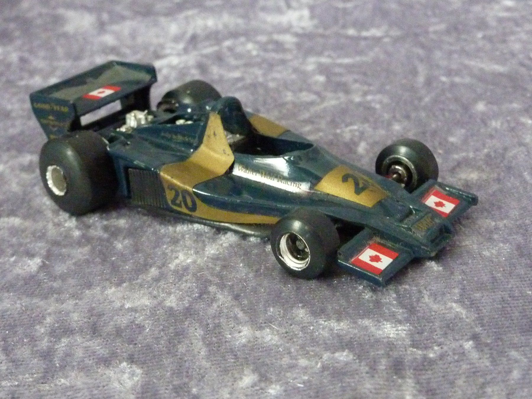 Minichamps Modellautos: Wolf WR1 #20 1:43 – Gebraucht aus Dürrenäsch von modellautos4you 3