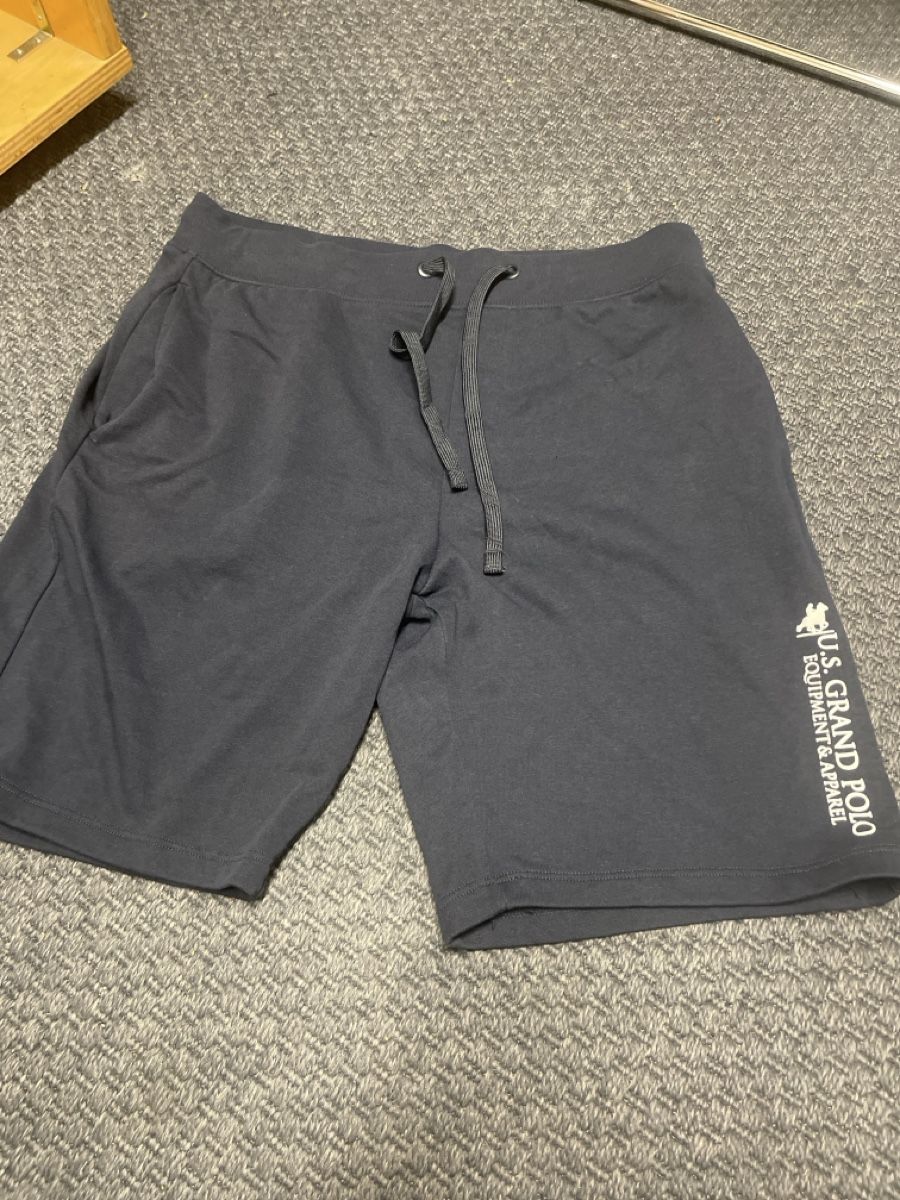 Pantalons: Shorts gr 48/50 oder M blau – D'occasion à Bad Zurzach par Cuore34