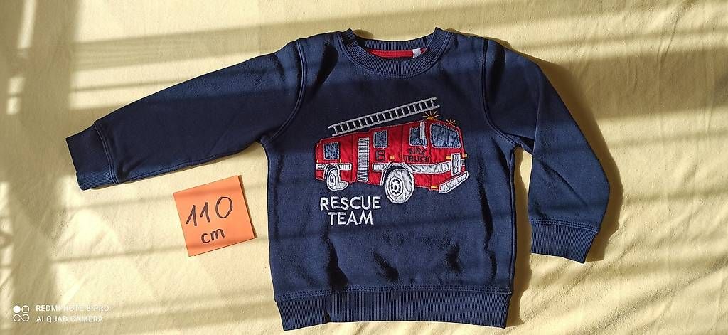 Pullover & Sweatshirts: Sweetjacken Kind Gr. 104-110  – Gebraucht aus Kriens von opo_p5p6 1
