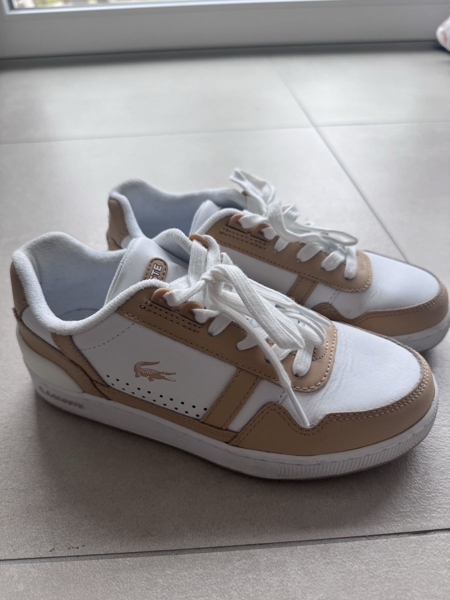 Lacoste Scarpe da donna: Paire de chaussures – Nuovo (secondo la descrizione) da Yverdon-les-Bains venduto da fel_vbw5