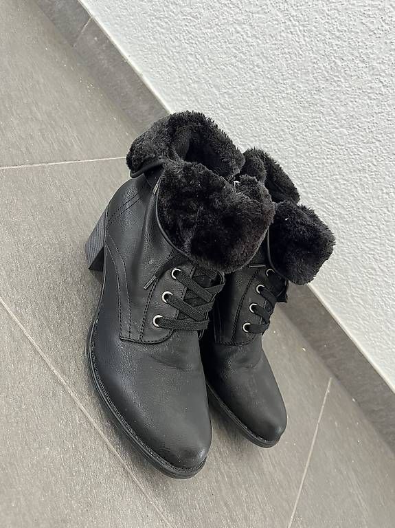 Scarpe da donna: Stiefel  gosoft – Usato da Niedergösgen venduto da rianaa__