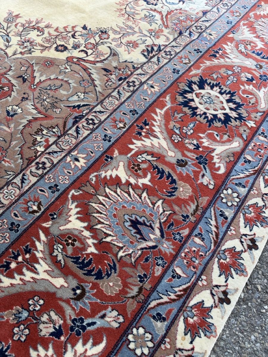 Tappeti: China İsfahan  – Usato da Wängi venduto da Tesimo 4