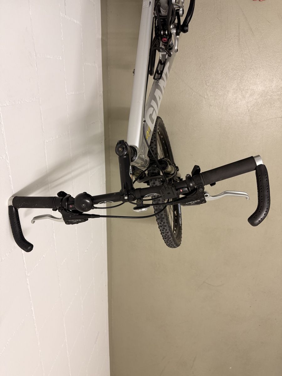 Giant Vélos: Mountainbike – D'occasion à Heimberg par Vi48or_M 5