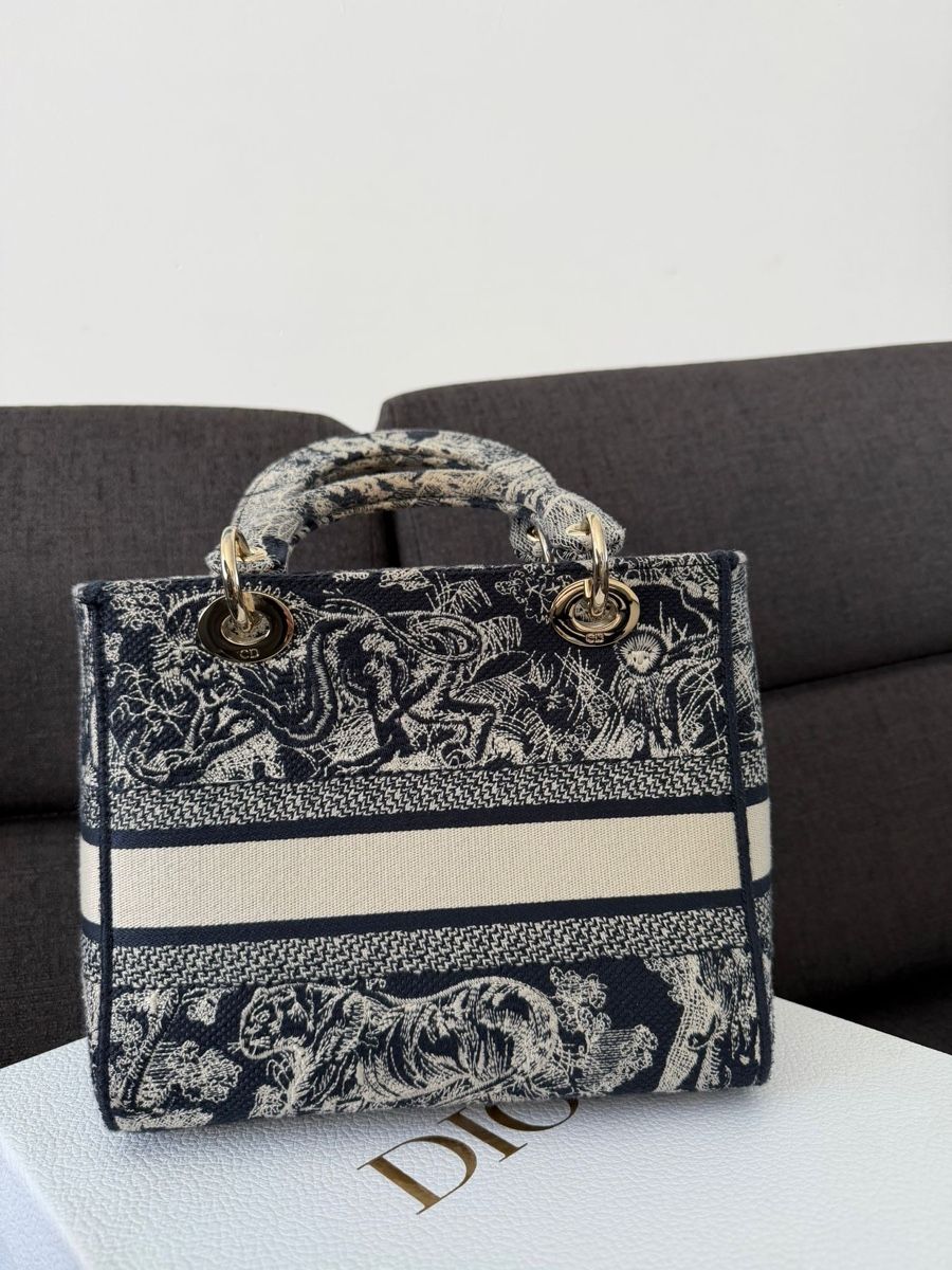 Dior Sacs femmes: Borsa Dior – D'occasion à Riva San Vitale par kej_6hj6 8