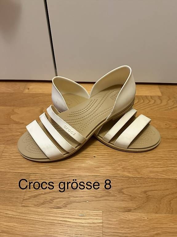 Scarpe da donna: Diverse Schuhe gratis abzugeben – Usato da Münsingen venduto da Kapia82 2
