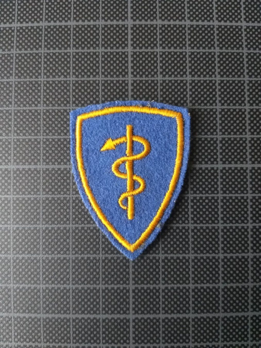Placchette & Badge: Funktionsabzeichen Arzt Ord. 1972 V1 – Usato da Bauma venduto da SwissMilitaria
