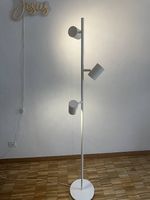 Ikea Standleuchte weiss + 3x Leuchtmittel 