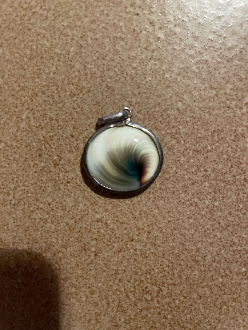 Ciondoli: Pendentif Œil de Sainte Lucie – Usato da Oron-la-Ville venduto da W.XIX 1
