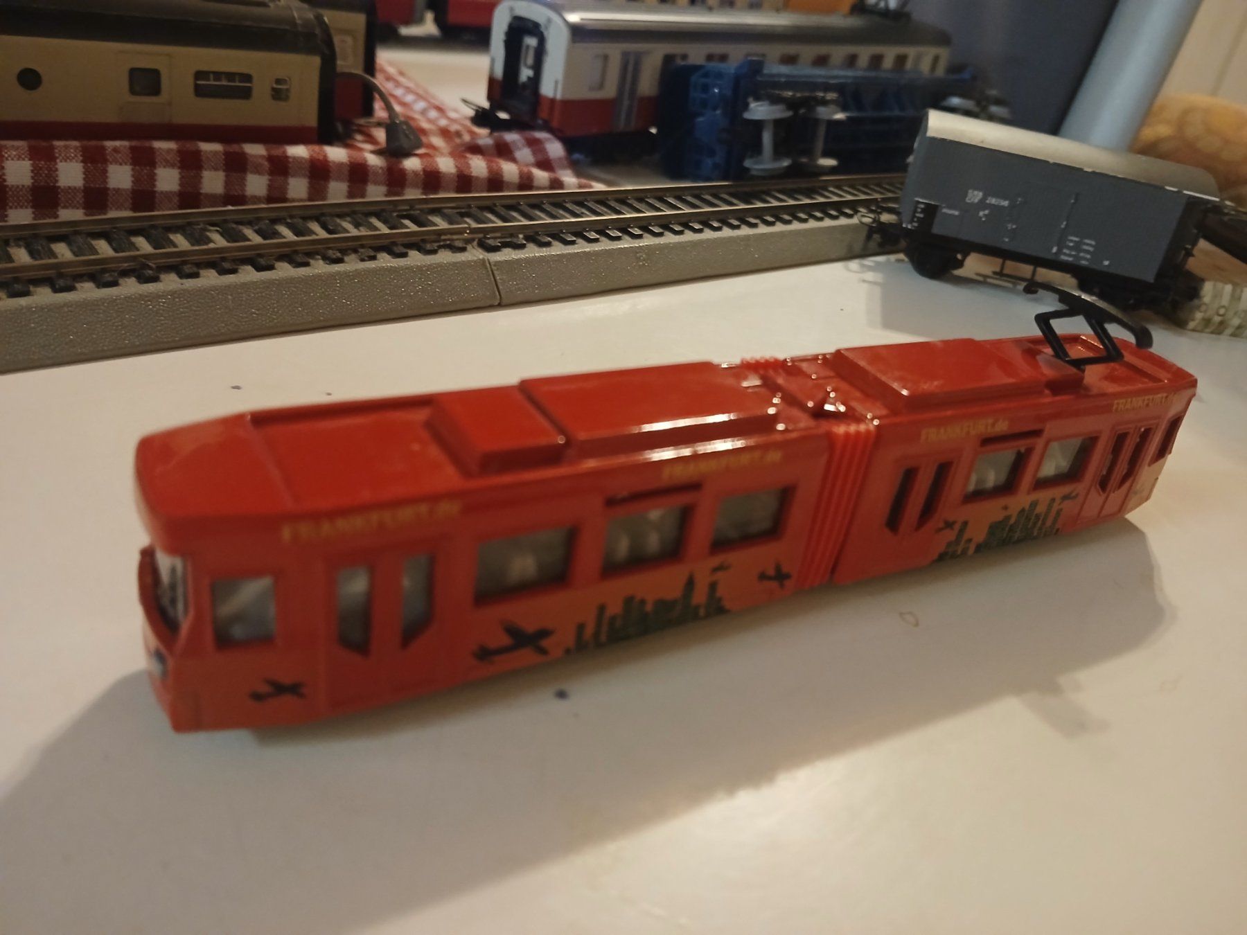 Siku Modellini di ferrovie: Siku Strassenbahn Tram Modell – Nuovo (secondo la descrizione) da Balsthal venduto da redcarpet 4