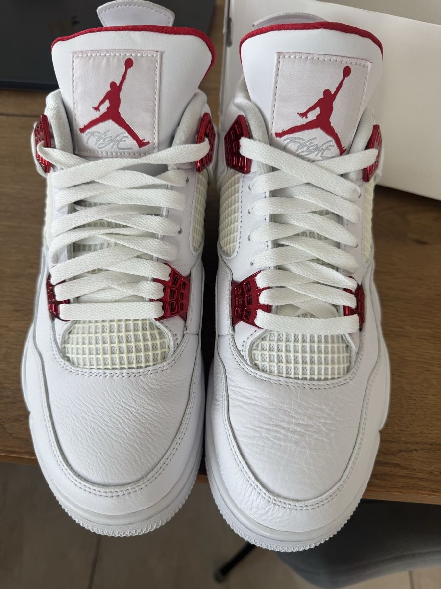 Jordan Scarpe da uomo: Air Jordan 4 Retro Metallic Red – Nuovo (secondo la descrizione) da Egnach venduto da kar_2fj9 1