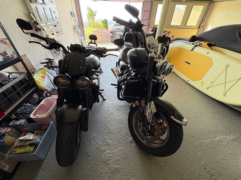 Chopper: Triumph Rocket III ABS – Usato da La Roche FR venduto da c.pelossi