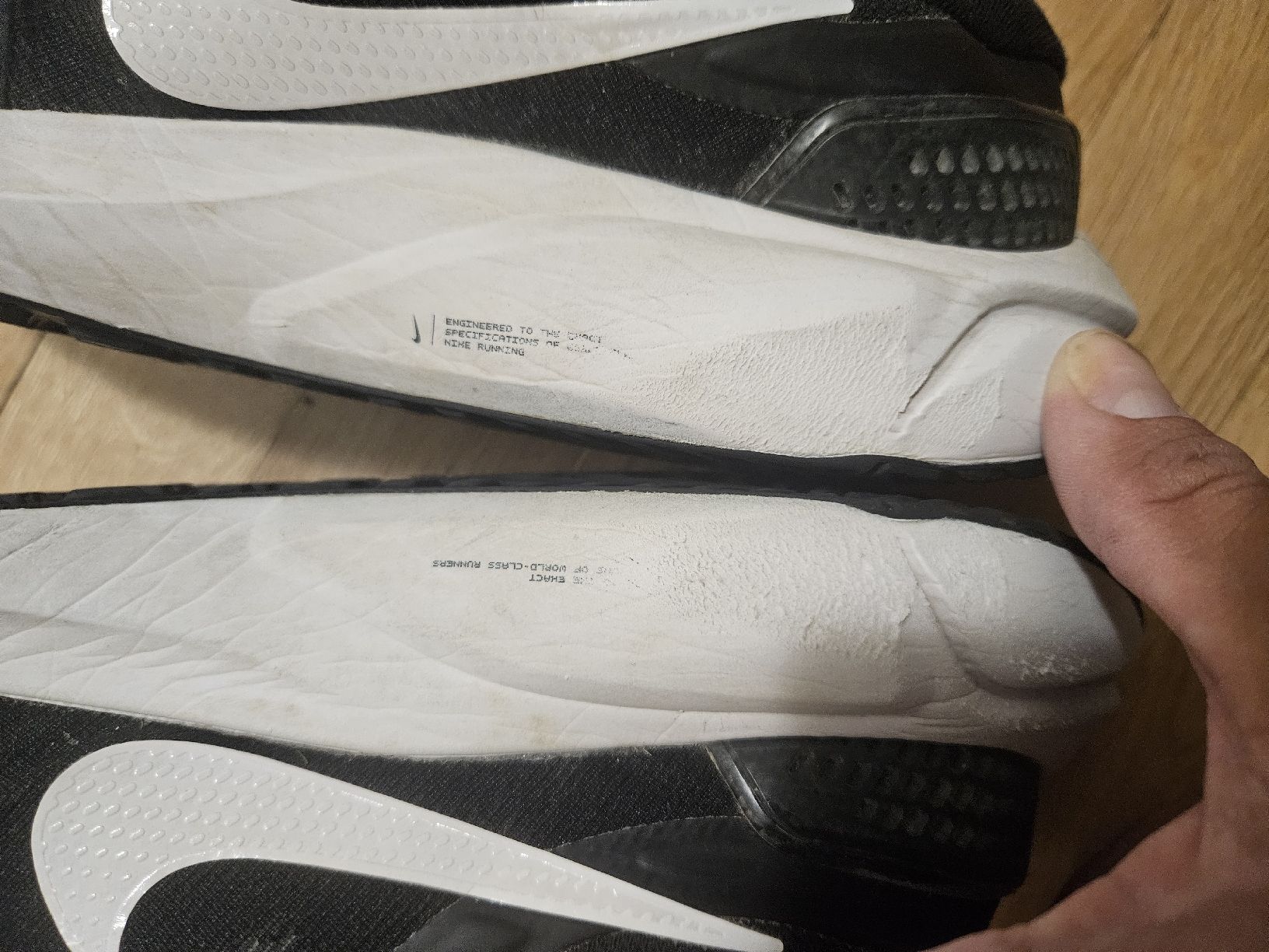 Nike Scarpe da uomo: Nike Vomero 16 Schuhe Gr 42.5  – Usato da Emmenbrücke venduto da TopGato 6