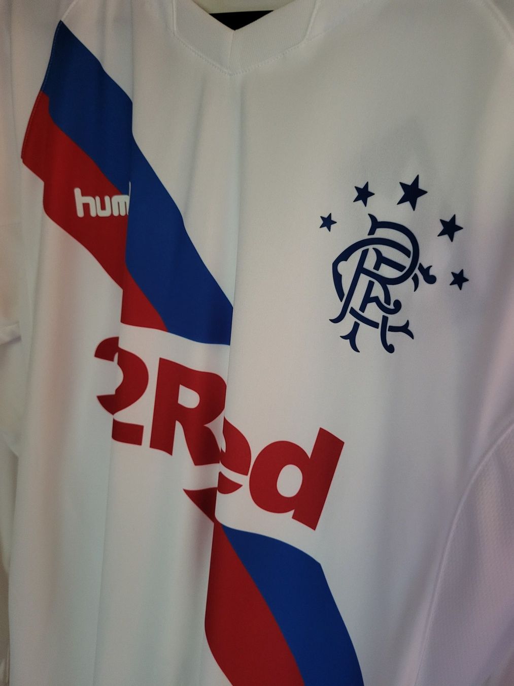 Leibchen & Hosen: Neues Glasgow Rangers Trikot – Neu und originalverpackt aus Ammerswil AG von Treemountain 2