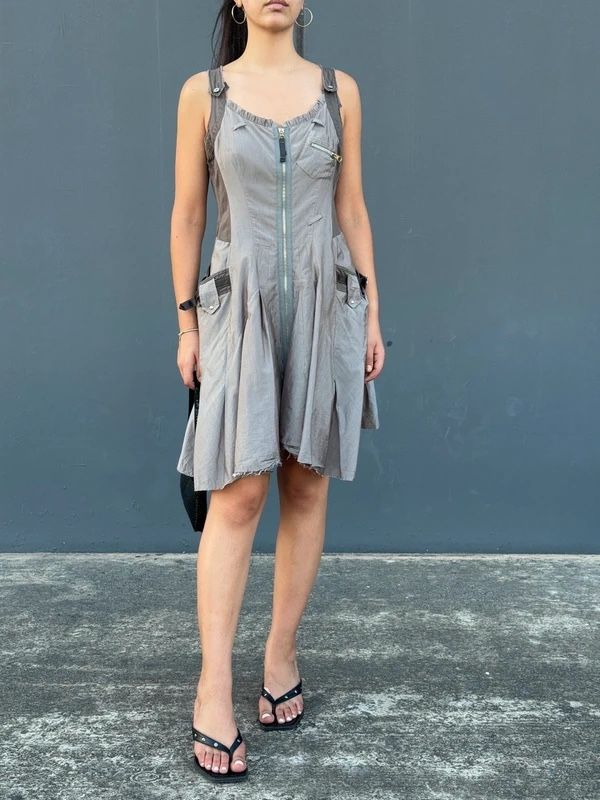 Girbaud Robes: Robe grise – D'occasion à onex par spi_229t 1