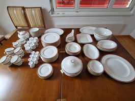 umfangreiches Geschirrset WEDGWOOD