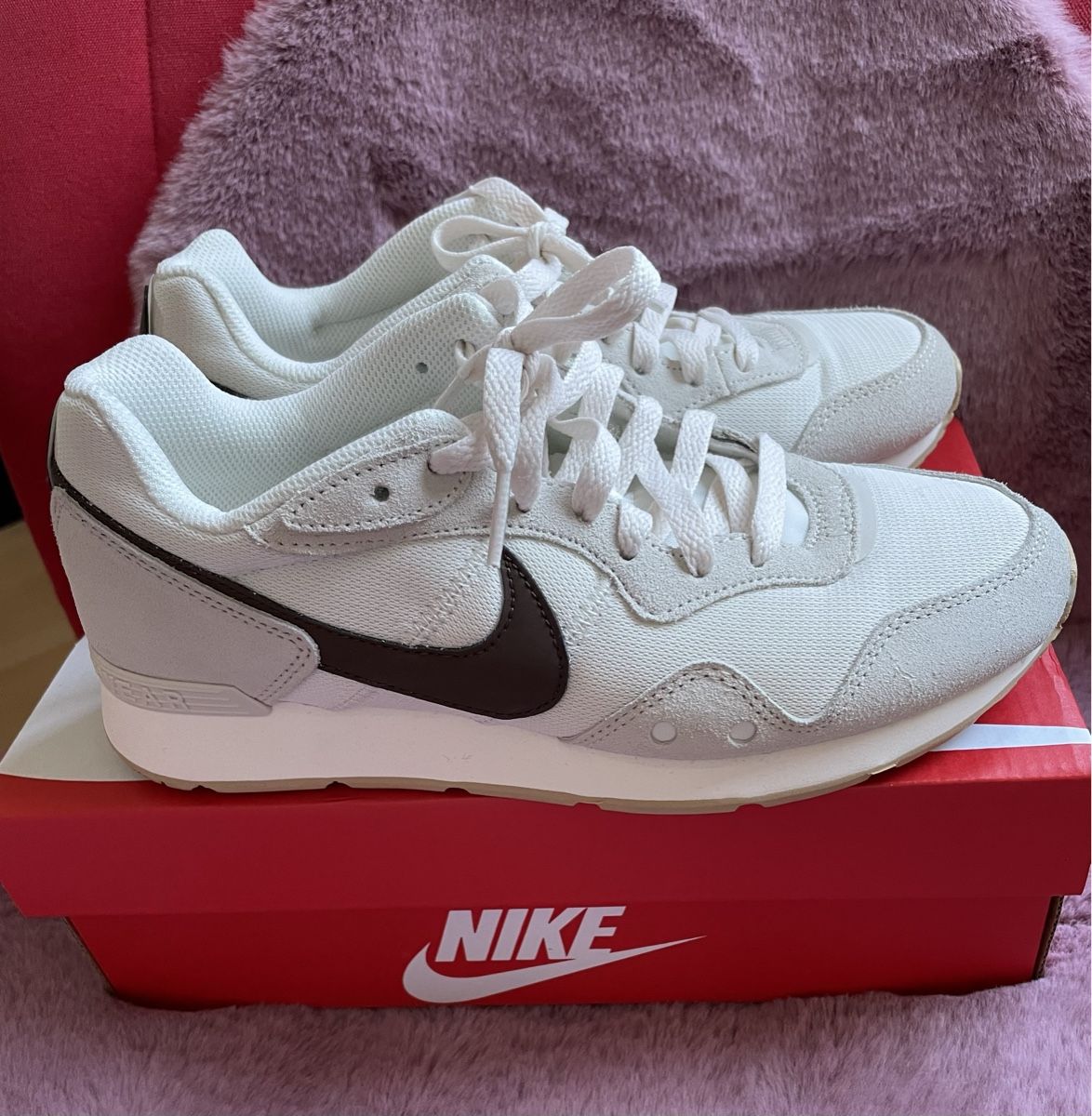 Nike Scarpe da donna: Sneakers original NIKE neu G. 38,5 – Nuovo e nell'imballaggio originale da Frenkendorf venduto da Pinda4402