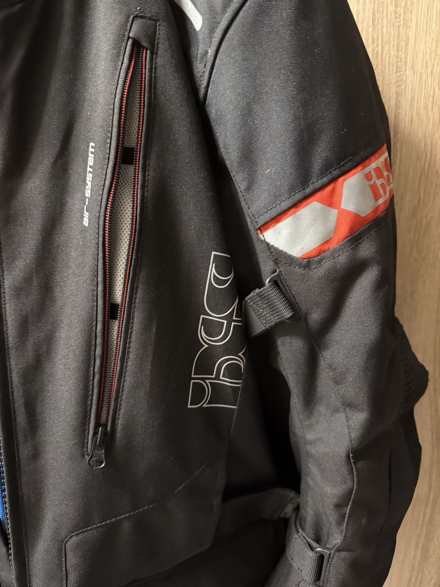 IXS Giacche: GoreTex IXS Jacke und Hose – Usato da Männedorf venduto da Rono 1