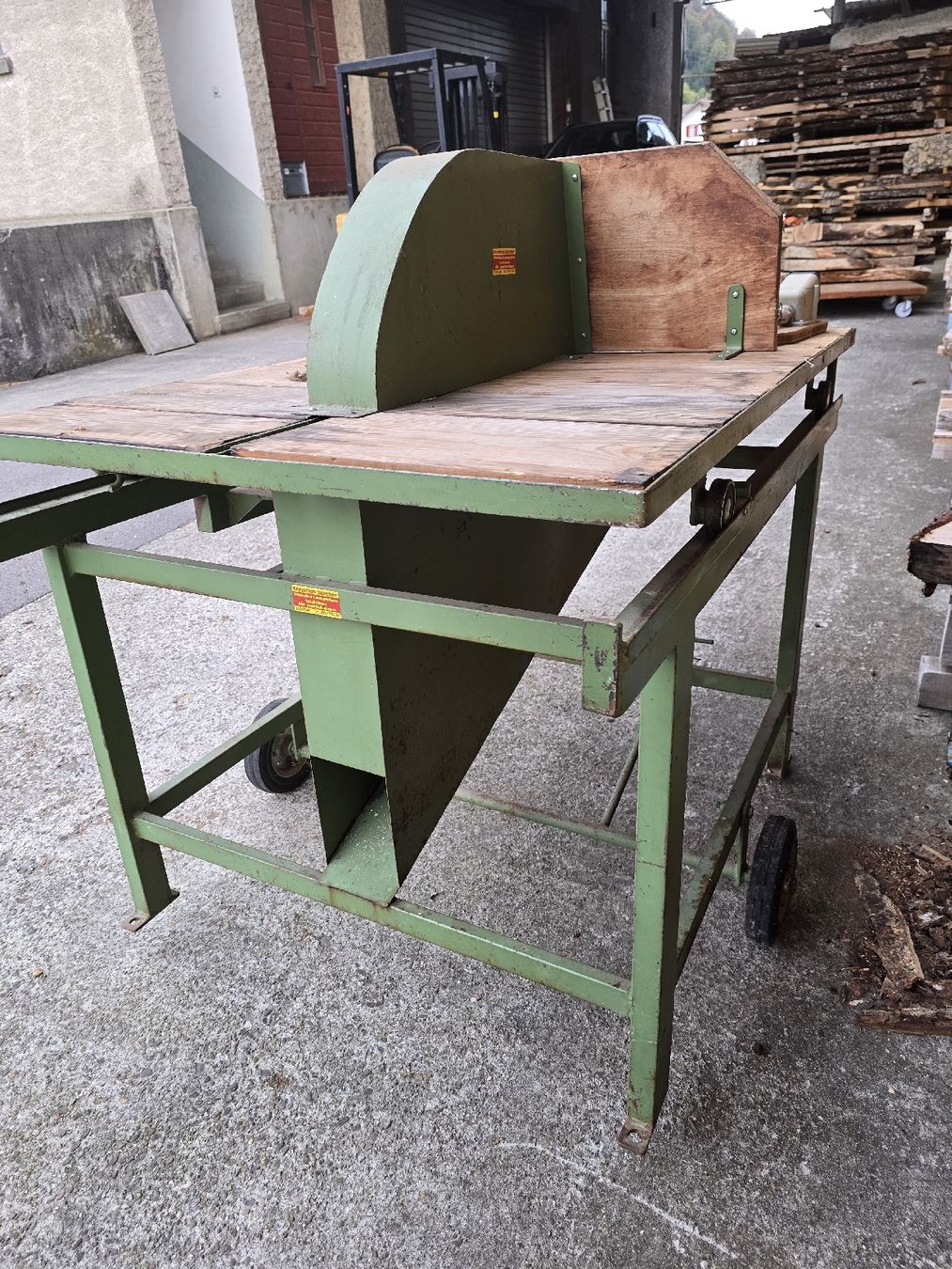 Holzschnitte: Brennholzfräse – Gebraucht aus Ramsei von Waelchris 2