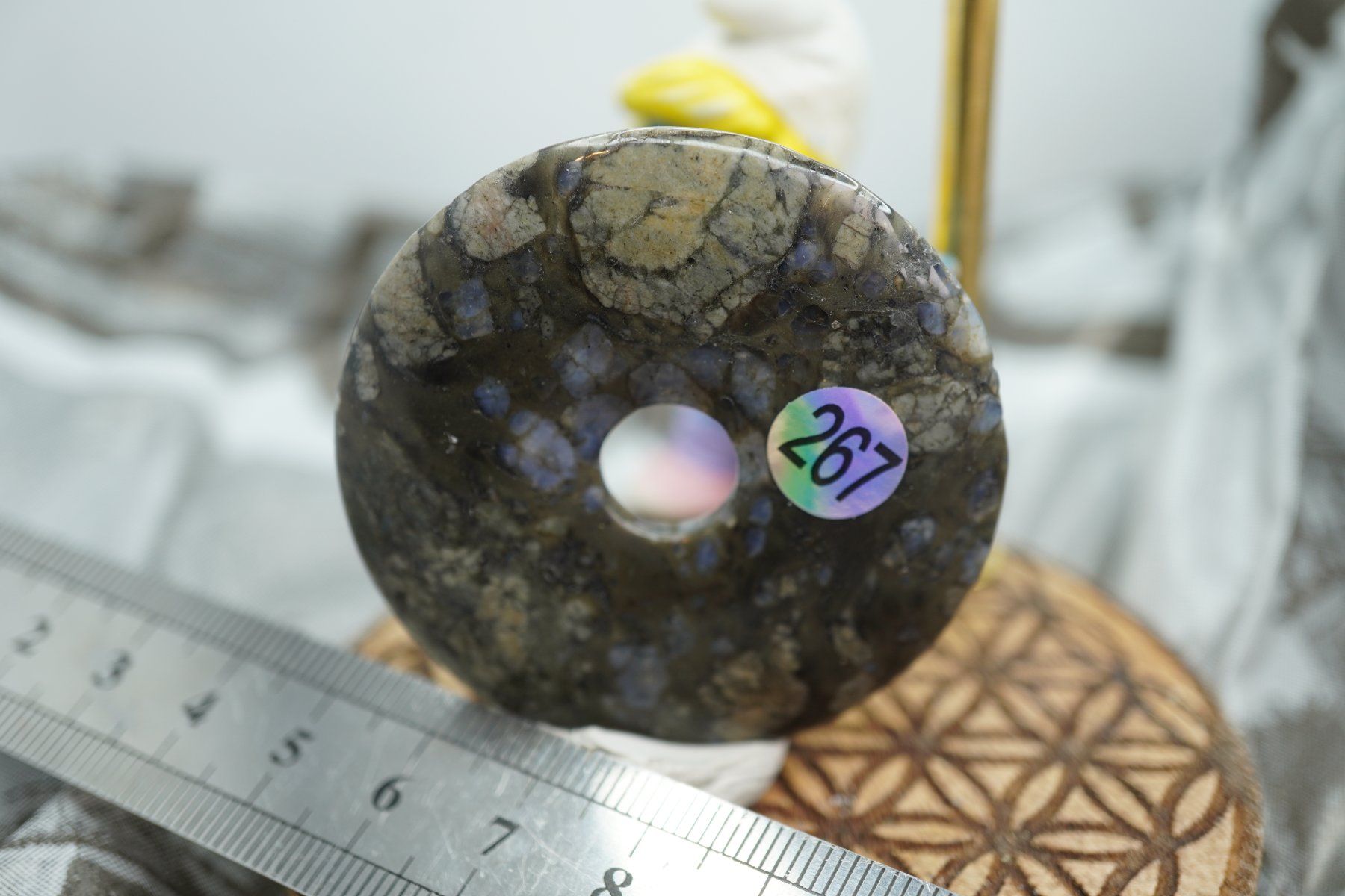 Minerali & Pietre curative: Merlinit     Pi  Scheibe  ca50mm    ab  1.-     Räumung – Nuovo e nell'imballaggio originale da Eschenbach SG venduto da topstone 1