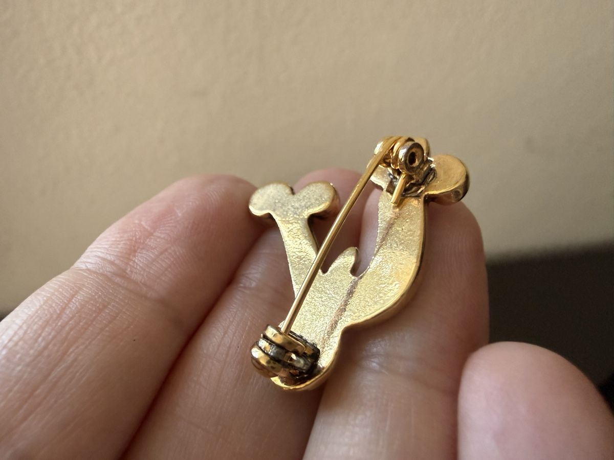 Spille & Fermagli: Vintage-Brosche mit Initiale V goldfarben mit Strass. – Usato da Lamone venduto da LaCantinaMagica 2