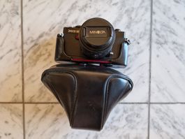 Minolta XG 9 Kamera + MD 50mm 1:1.4 Top-Linse + MD 75-200mm