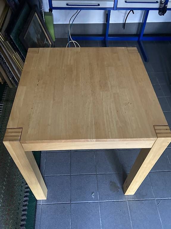Tavoli: Tavolo in legno  – Usato da Ascona venduto da MatDC