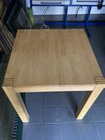Tavolo in legno 
