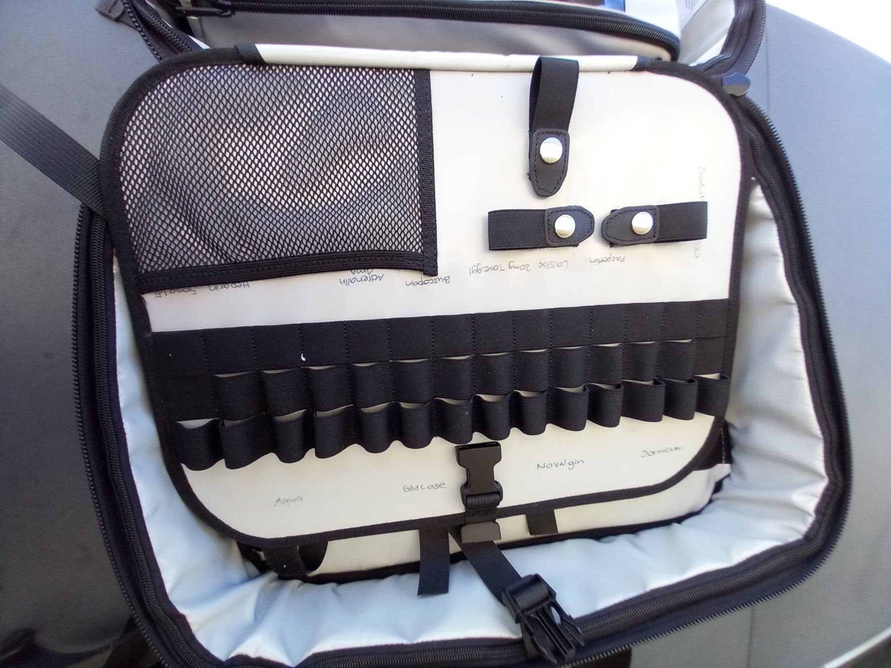 Zaini: Stavanger Compact 1. Hilfe Rucksack Rettungsrucksack – Usato da Oensingen venduto da SpiPhEg46 7