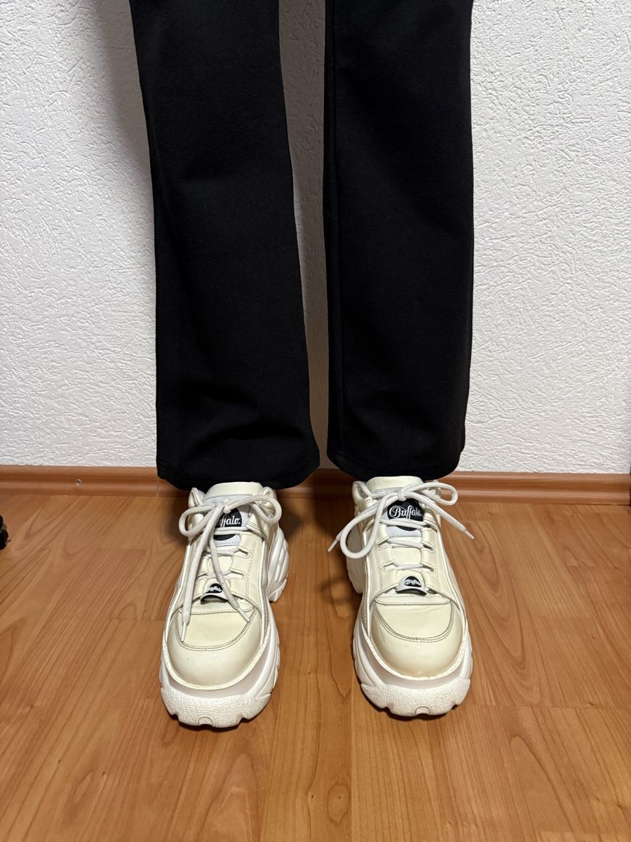 Buffalo Scarpe da uomo: Buffalo Plateau Sneaker, White, Grösse 38 – Usato da Zug venduto da Kiki99