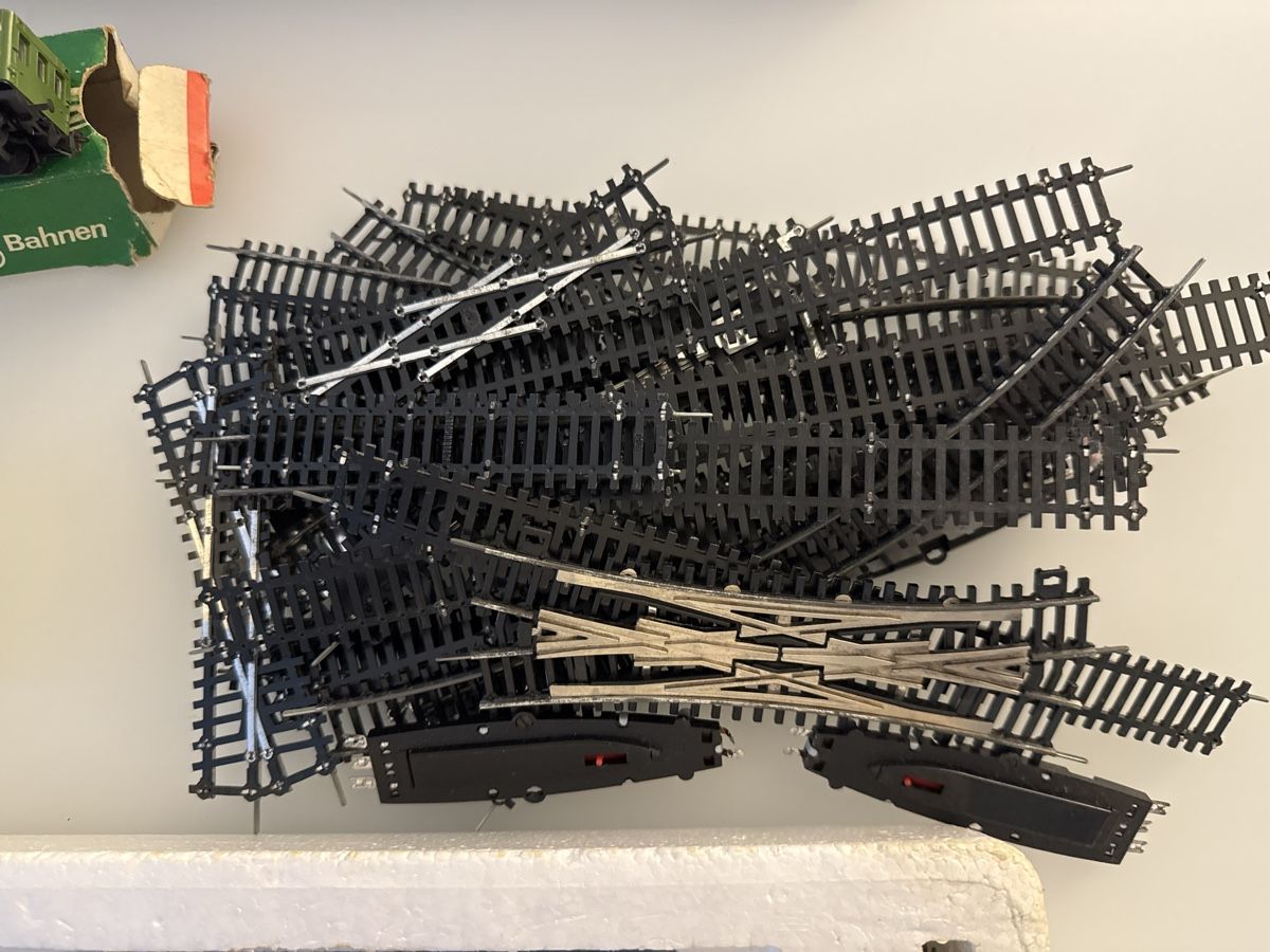 Modelleisenbahnen: Altes Modelleisenbahn Set 12mm – Gebraucht aus Oberglatt ZH von cyringo 3