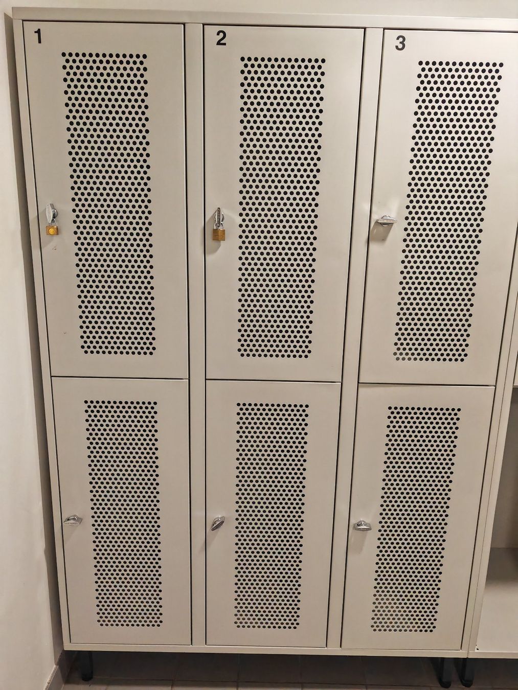 Schränke: 2x Komplette Spindwand – Gebraucht aus Bern von Sudowudo 4
