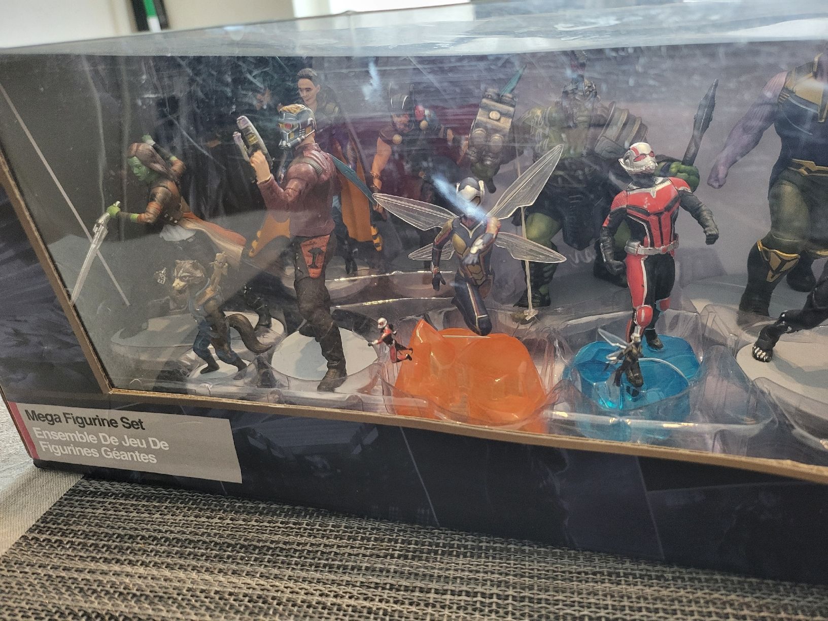 Marvel Figuren: Marvel Studios 10 years Mega Figurine Set – Gebraucht aus Winterthur von  1