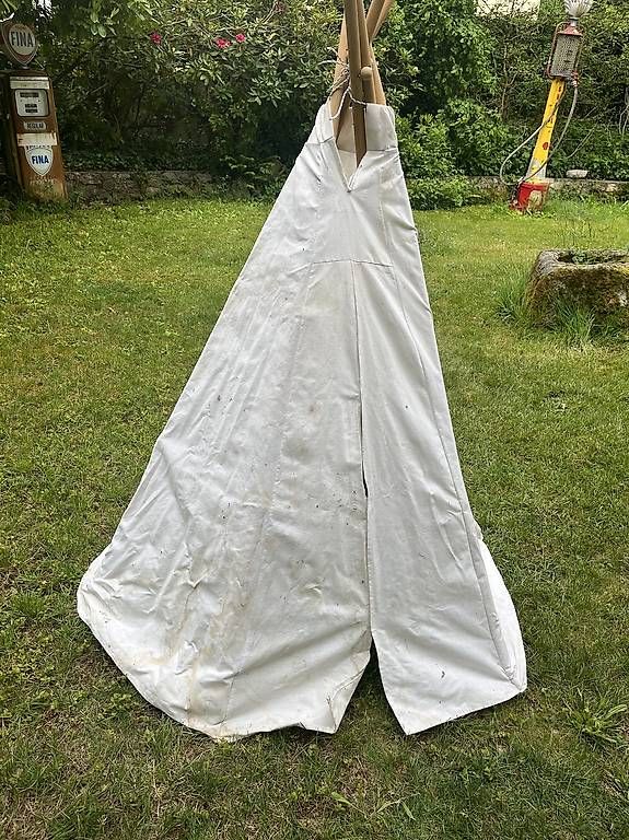 Alri letti & mobili per bambini: Spiel - Zelt Tipi – Usato da Schlieren venduto da kasuemir 2