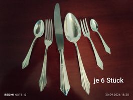 Besteck Set 36 teilig silberfarben gebraucht guter Zustand