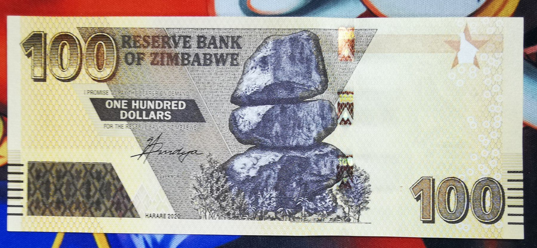 Banconote: Zimbabwe 100 Dollars Serie AB UNC – Nuovo (secondo la descrizione) da Cousset venduto da Patricio77