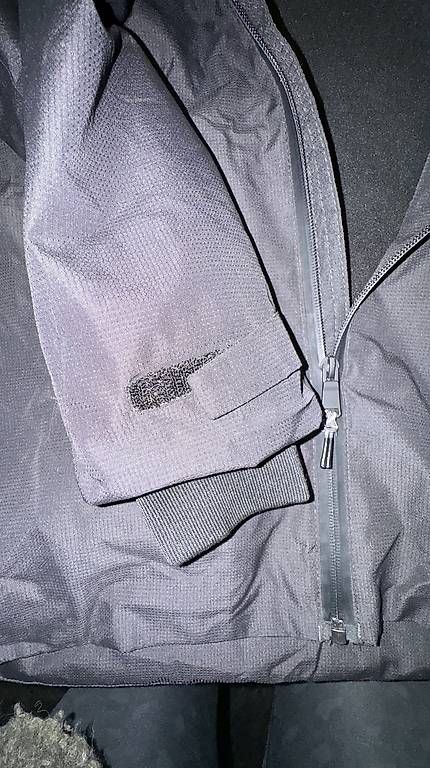 Decathlon Giacche & Cappotti: Veste et pantalon taille 12 ans – Usato da Baar venduto da kclausse 3