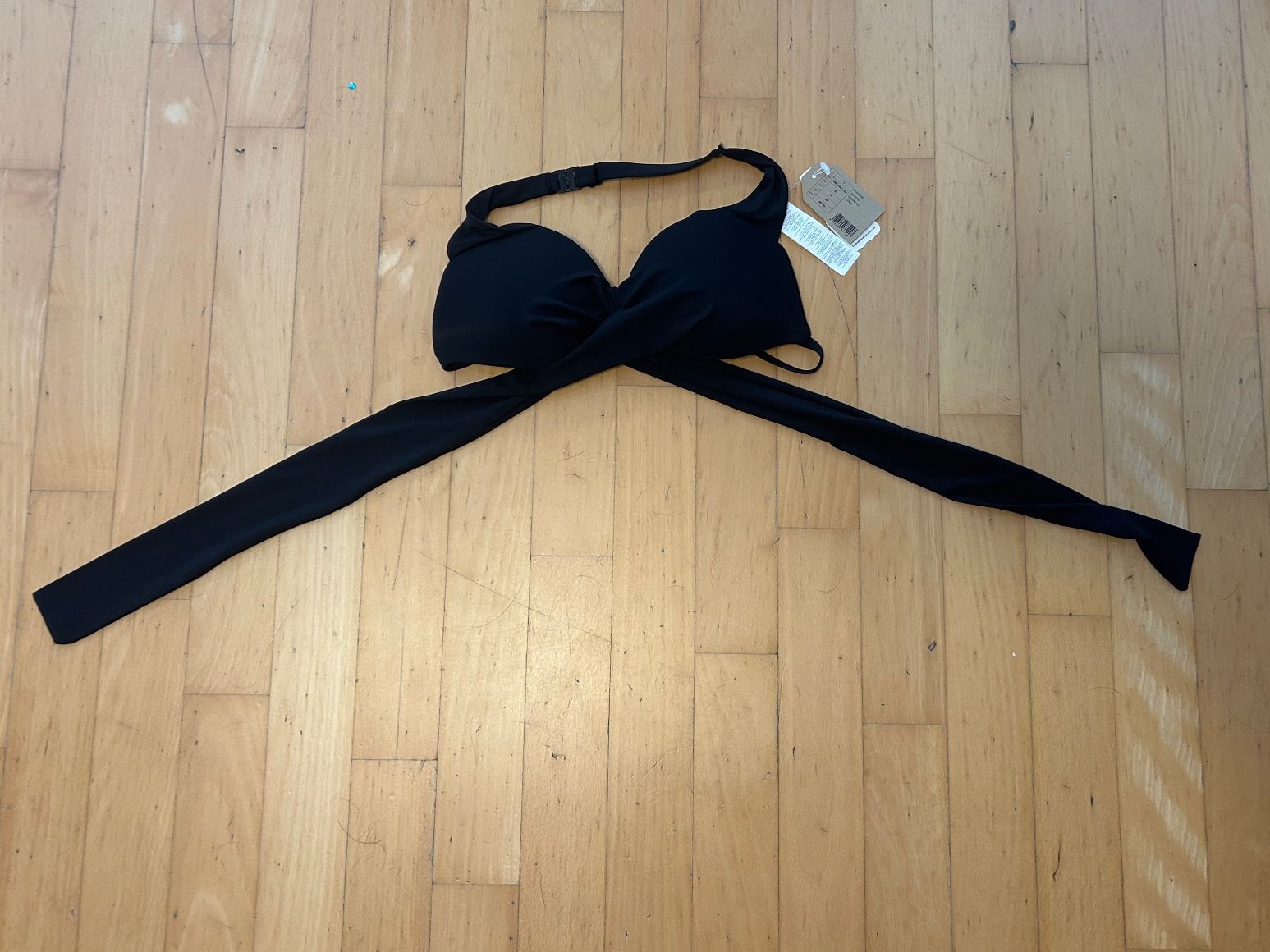 Calzedonia Costumi da bagno & Bikini: Schwarzes Bikini Top – Nuovo (secondo la descrizione) da Embrach venduto da sel_tm6y 1