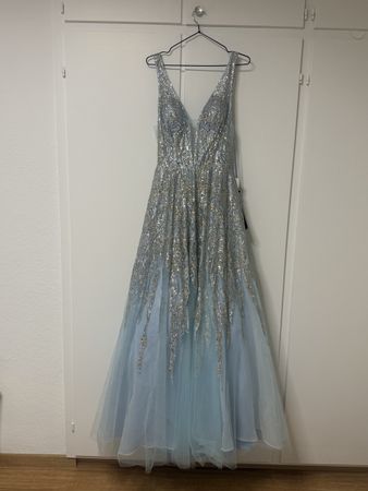 Ball dress