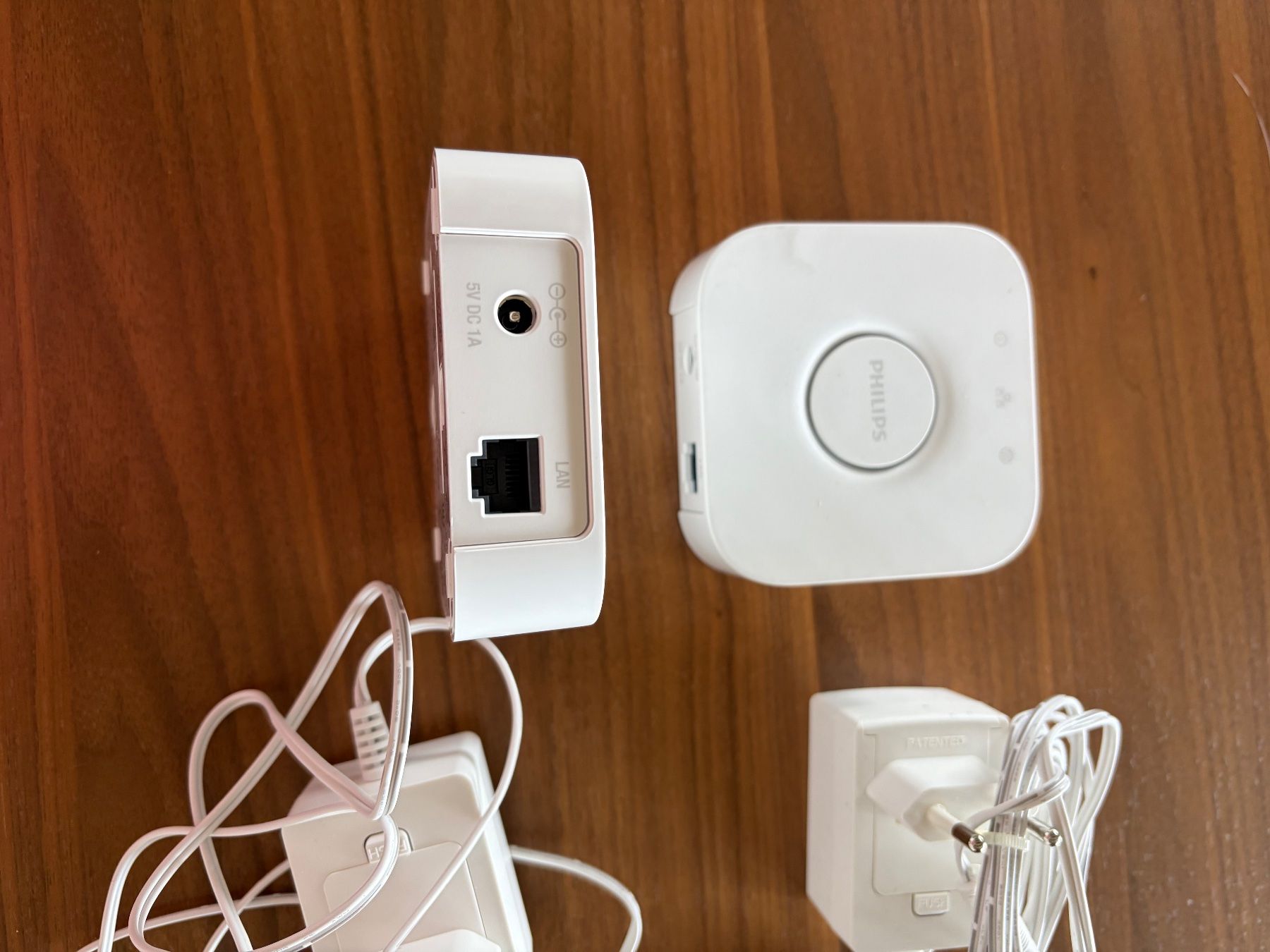 Philips Hub & Switch: HUE Bridge -2 Stk. Super Zustand – Usato da Gümligen venduto da patrick127 4