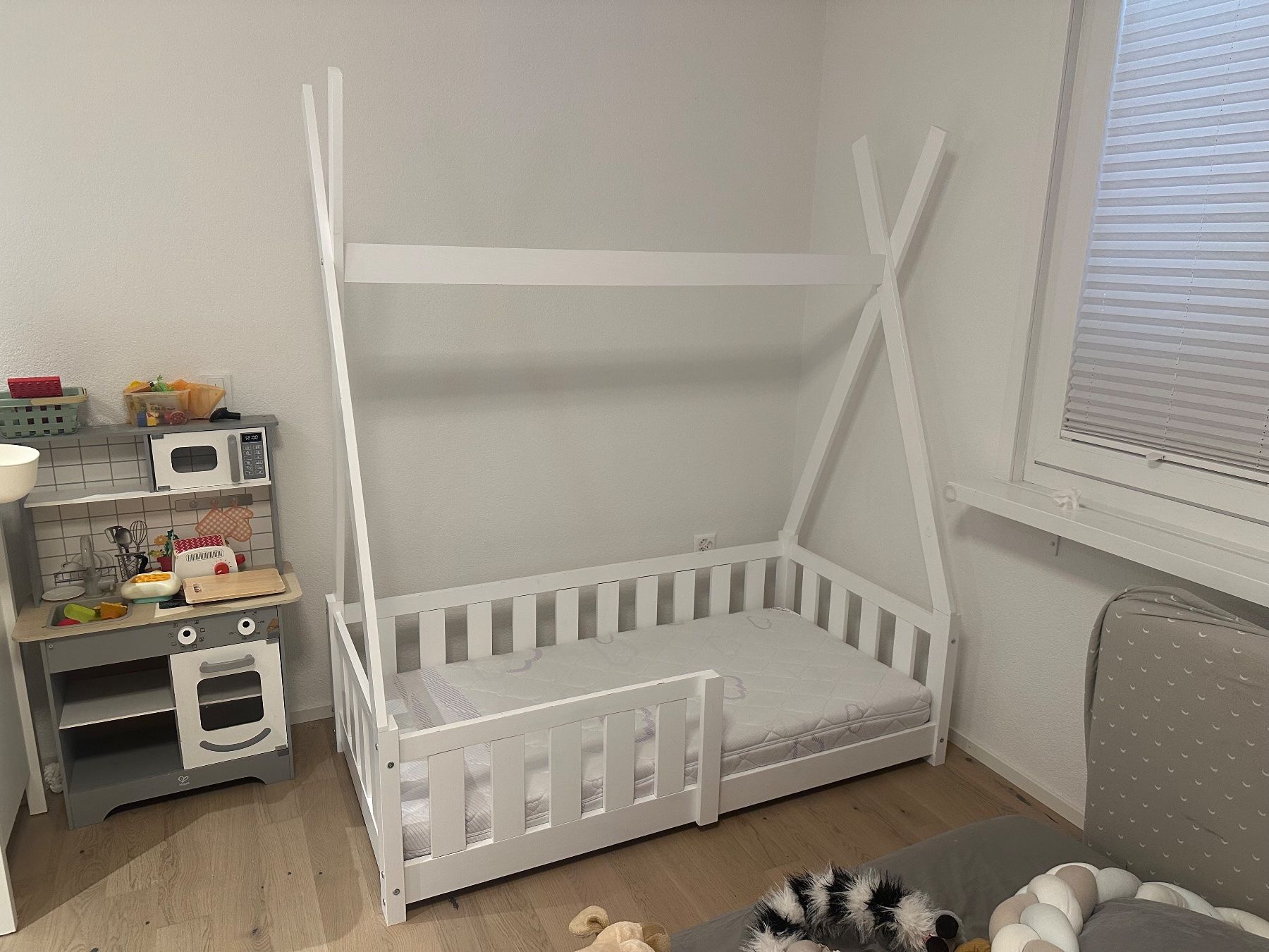Letti: Kinderbett Hausbett 70x140 – Usato da Sirnach venduto da michelesorpresa