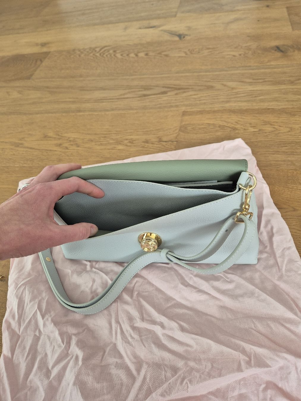 Coccinelle Taschen für Damen: Coccinelle – Gebraucht aus Staufen von lenzi17 3