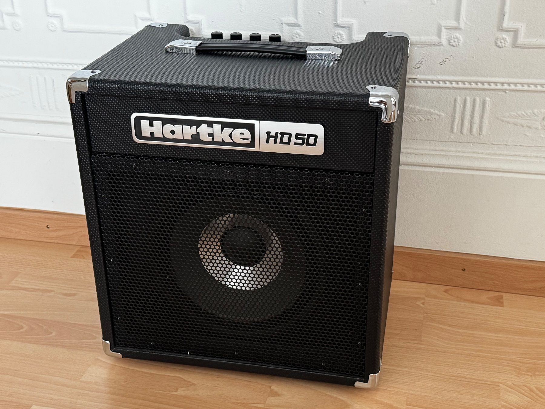 Hartke Verstärker: Hartke HD50 Bass Amplifier – Gebraucht aus Zürich von colorblindrummer