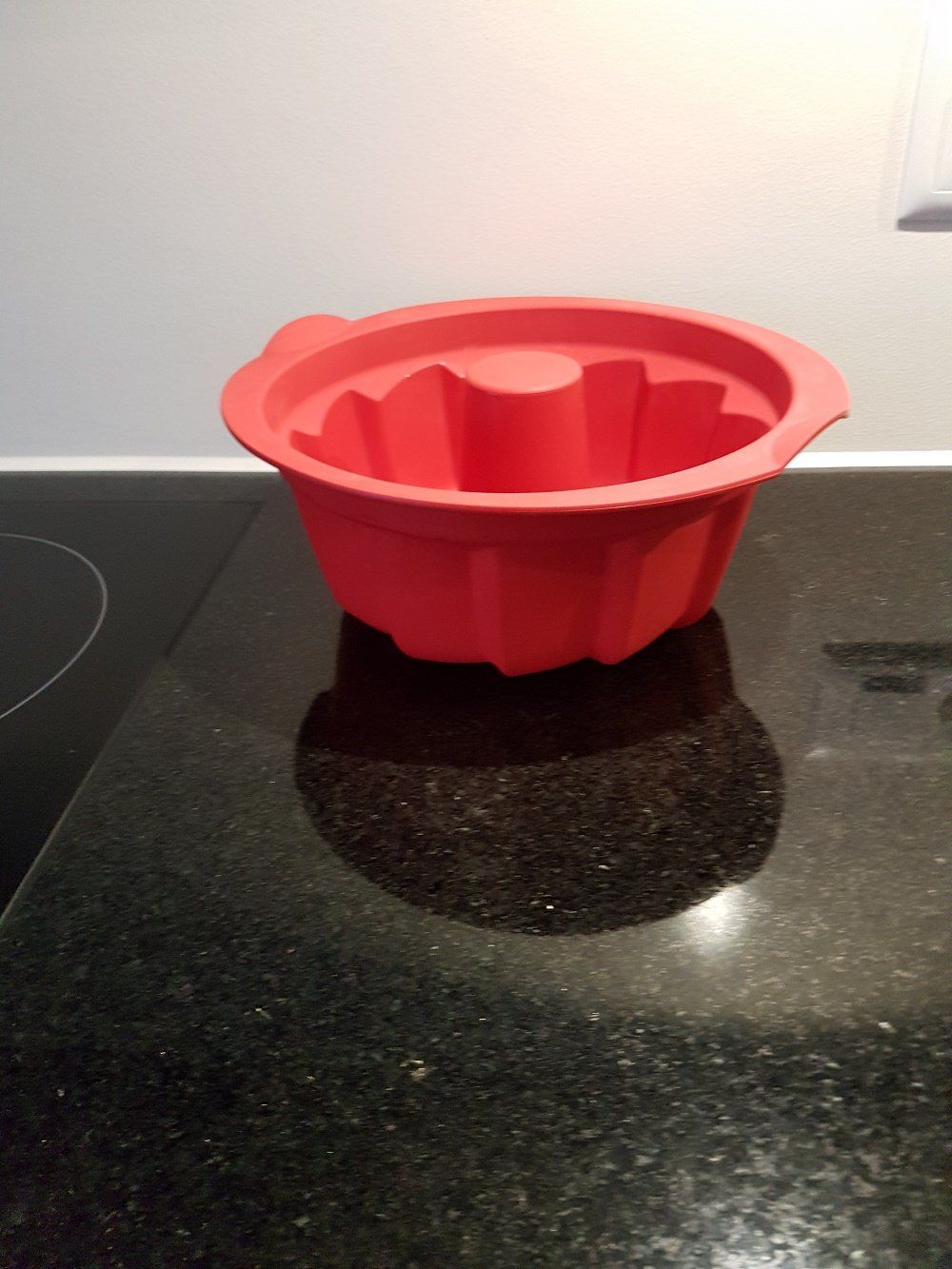 Tupperware Teglie da forno: Tupperware Gugelhupf Form Silikon Backen Kuchen Kochen – Usato da Oberentfelden venduto da Creapoint 4