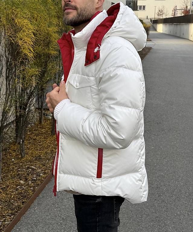 Giacche: Neuwertige Bally-Daunenjacke – Usato da Läufelfingen venduto da Benjamin.1990 1
