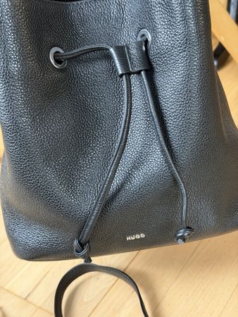 Hugo Boss Leder Tasche schwarz