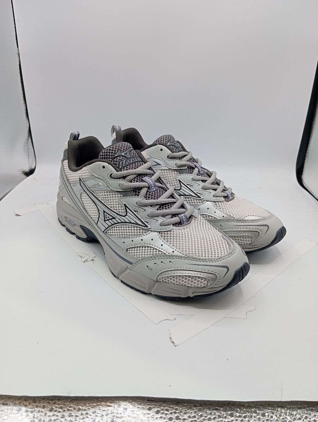Mizuno Scarpe da uomo: Mizuno MXR (EU40) – Nuovo e nell'imballaggio originale da Schaffhausen venduto da outlez 1