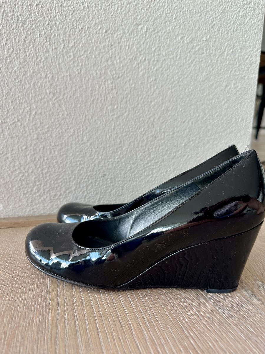 Stuart Weitzman Scarpe da donna: Stuart Weitzman black Patent Leather Flats – Usato da Horgen venduto da cfedier2212 2