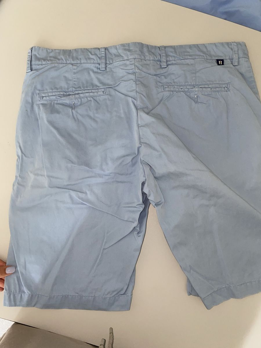 Pantaloni: BOGGI men short summer – Usato da Zürich venduto da Flo021000 5