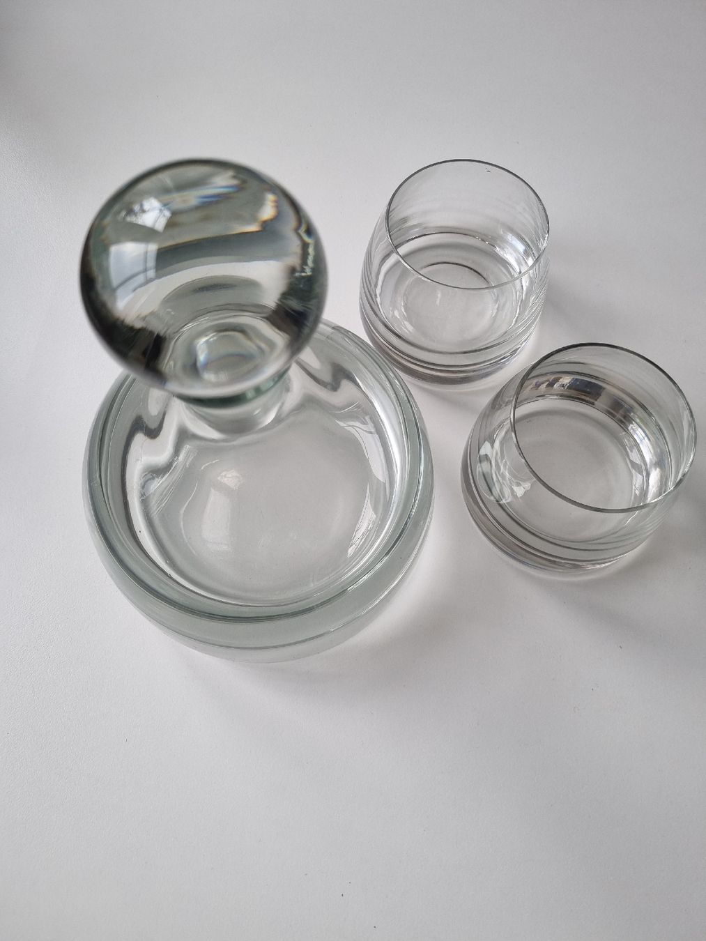 Karaffen: Karaffe, Kristallglas, Whisky oder Wein, mit zwei Gläsern – Gebraucht aus Wilen b. Wollerau von sw999